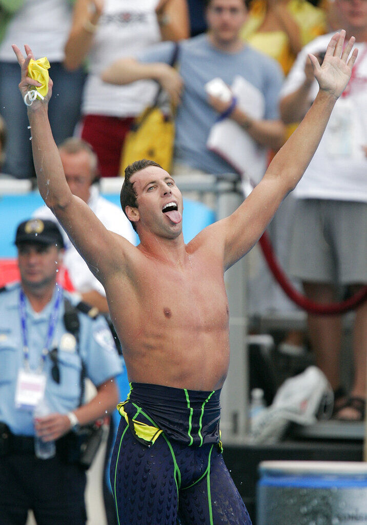 2005: Grant Hackett becomes first swimmer to win four straight world titles in same event